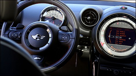 2013 MINI John Cooper Works Countryman ALL4 inside details