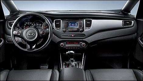 2014 Kia Rondo driver's cockpit