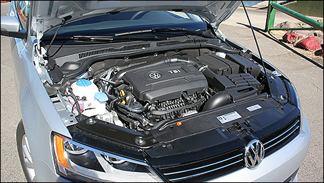 Volkwagen Passat engine