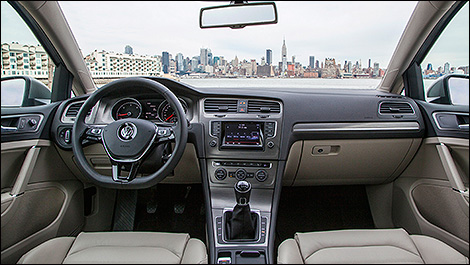 2014 Volkswagen Golf TDI cabin