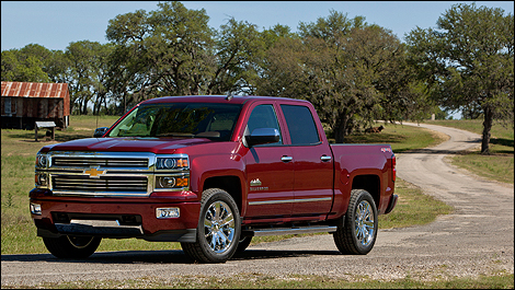 2014 Chevrolet Silverado High Country front 3/4 view