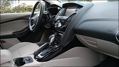 2013 Ford Focus Electric cabine