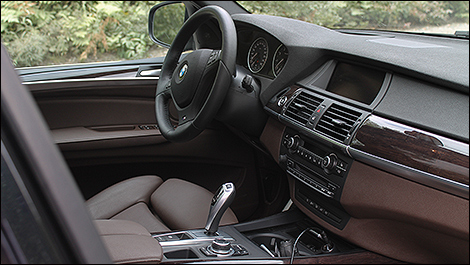2013 BMW X5 xDrive35i cabin
