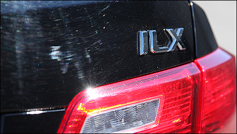 2013 Acura ILX Tech logo