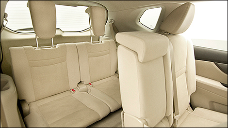 2014 Nissan Rogue rear seats