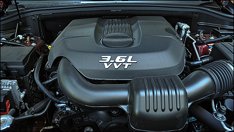 2014 Jeep Grand Cherokee Summit engine
