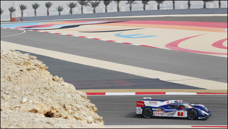 Alex Wurz, Kazuki Nakajima, Toyota TS030 Hybrid, Bahrain Six Hours, WEC