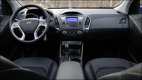 2014 Hyundai Tucson cabin