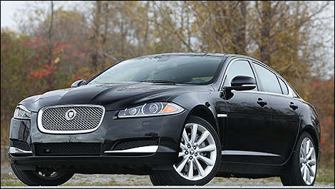 2013 Jaguar XF 3/4 view