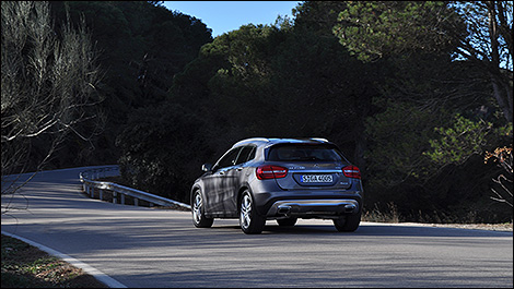 2015 Mercedes GLA-Class 250 4MATIC rear 3/4 view