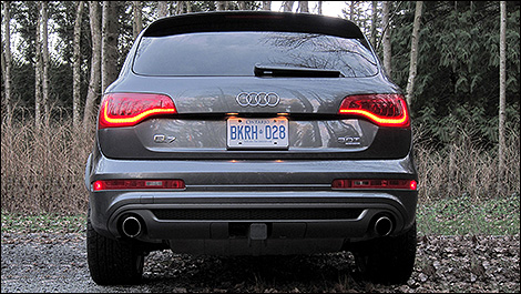 2011 Audi Q7 rear view