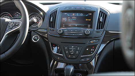 2014 Buick Regal cabin