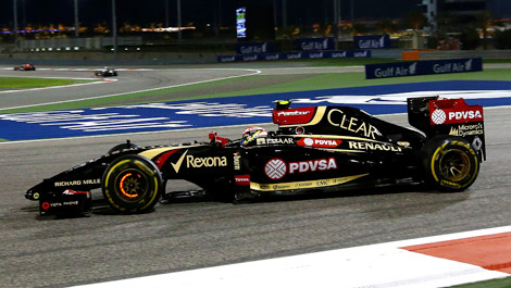 F1 Lotus E22 Renault Pastor Maldonado Bahrain