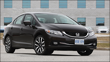 Honda Civic 2014 vue 3/4 avant