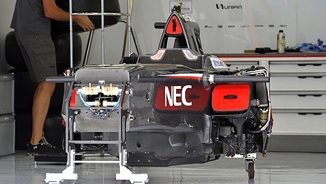 F1 Sauber C33 Ferrari stand