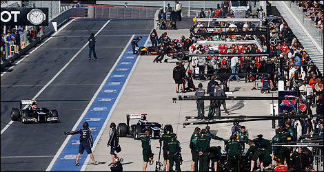 F1 pitlane 2012