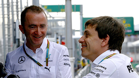 F1 Paddy Lowe Mercedes AMG Toto Wolff