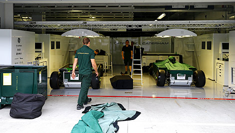 F1 Caterham stand freight