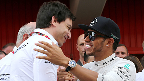 F1 Toto Wolff Mercedes Lewis Hamilton