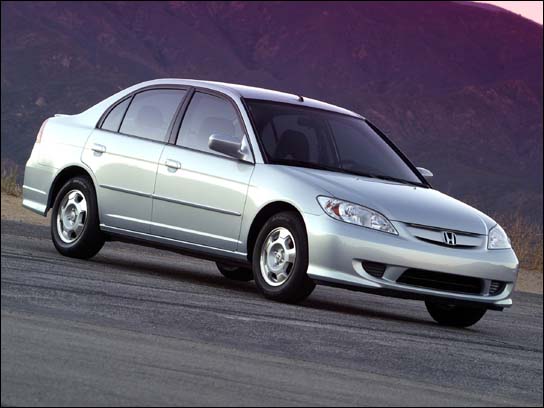La voiture la plus populaire au Canada redessin�e pour 2004