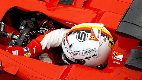 F1 Sebastian Vettel Ferrari helmet 2015