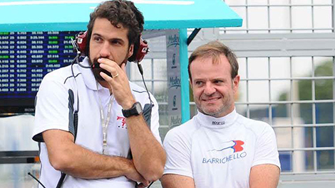 Rubens Barrichello avec son ingénieur V8 stock car actuel