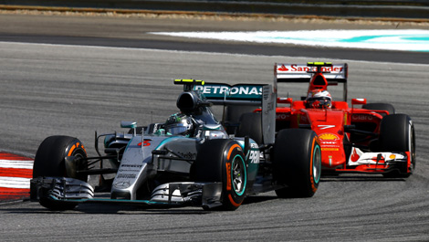 Nico Rosberg, Mercedes W06 Kimi Raikkonen Ferrari SF15-T