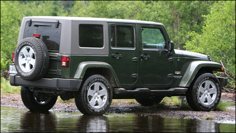 2007 Jeep Wrangler Unlimited Sahara Road Test Editor's Review | Page 1 