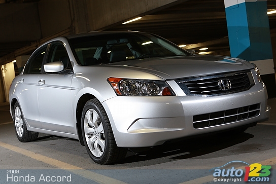 Honda Accord EX-L 4 cyl. 2008 : essai routier (vidéo) Honda Accord EX-L 4 cyl. 2008 : essai routier (vidéo)