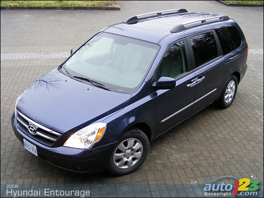 2008 Hyundai Entourage Limited Review