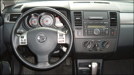 nissan versa hatchback interior. Its interior architecture and