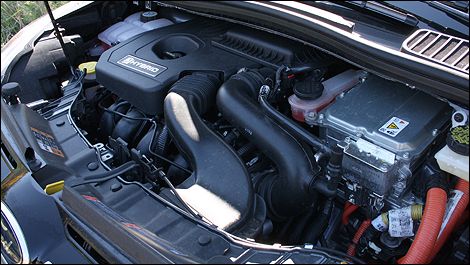13 Ford C Max Hybrid First Impressions Auto123 Com