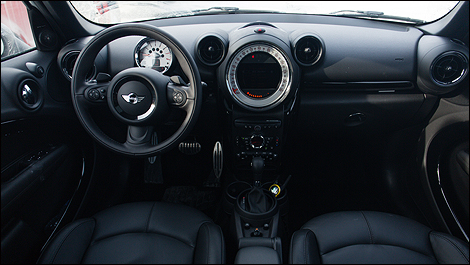 2013 MINI Cooper S Countryman ALL4 interior