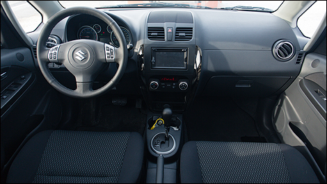 2013 Suzuki SX4 Crossover interior