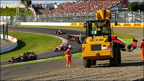 F1: FIA decides to improve track workers safety in Formula 1 | Auto123.com