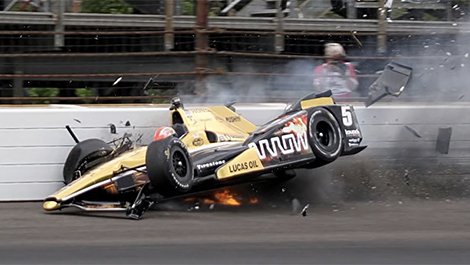 IndyCar James Hinchcliffe crash Indianapolis